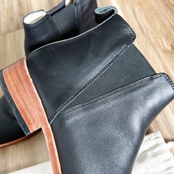 Nisolo Classic Black Chelsea Boot 7.5 - Picture 12 of 15